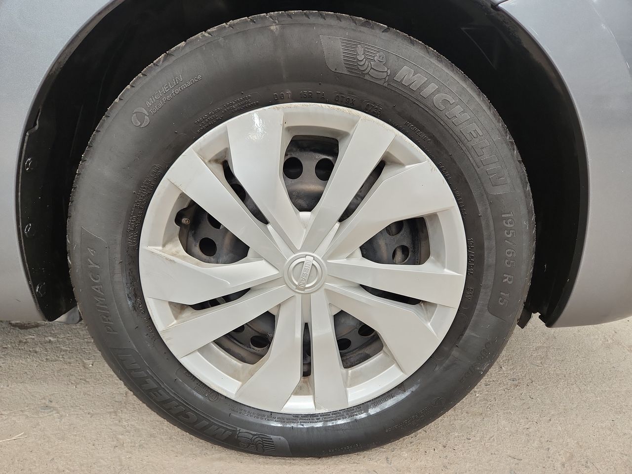 2020 Nissan VERSA SENSE CVT