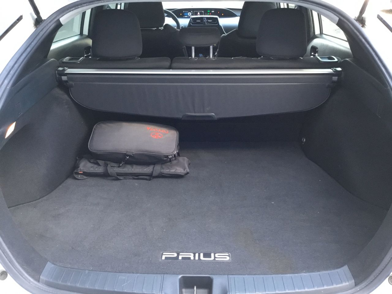 2020 Toyota PRIUS BASE