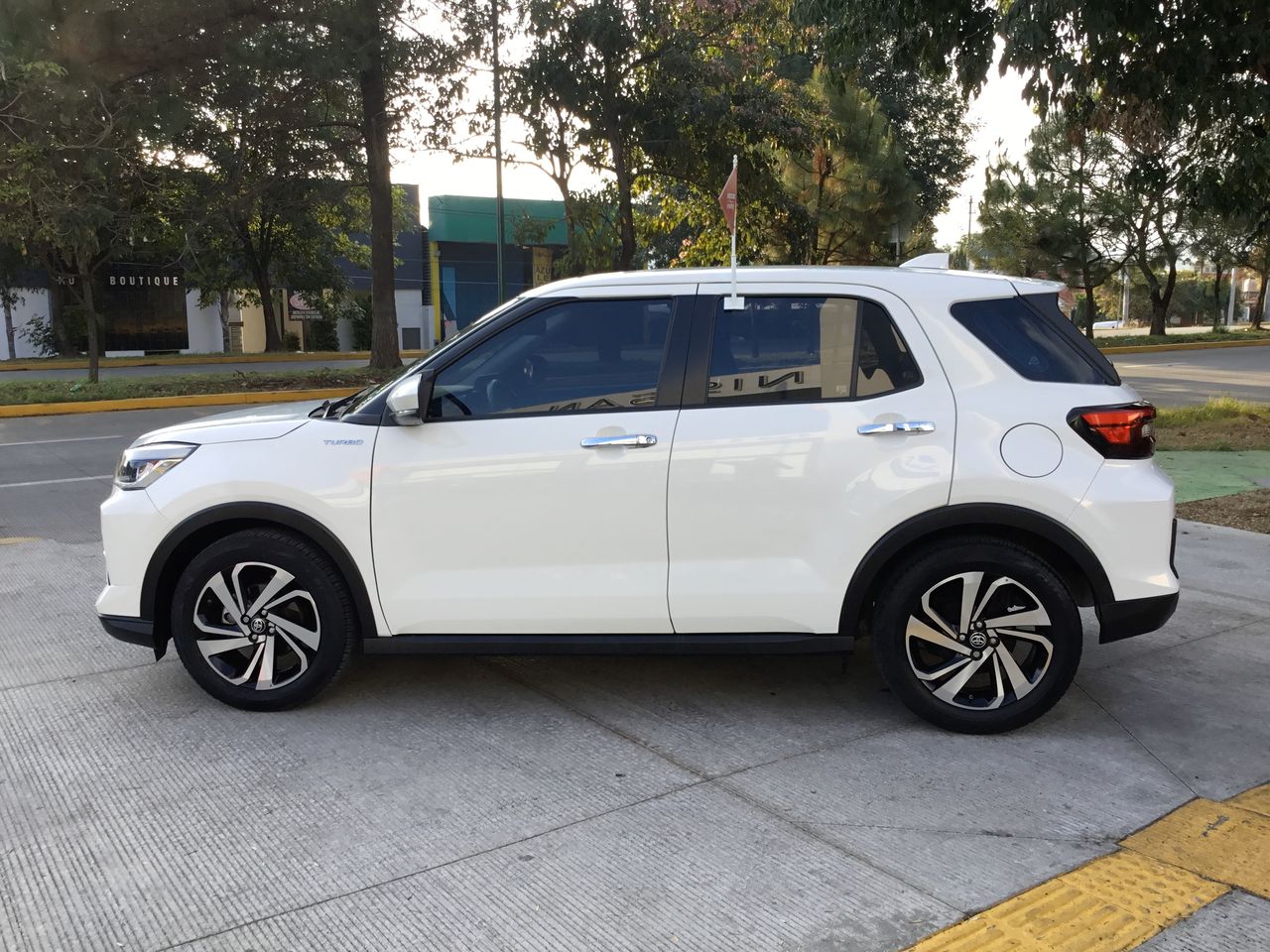 2024 Toyota RAIZE XLE CVT