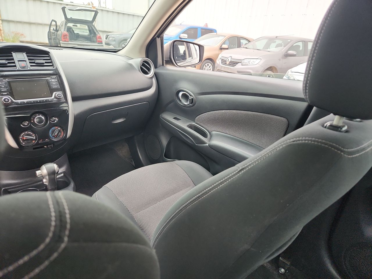 2016 Nissan VERSA ADVANCE AT AC