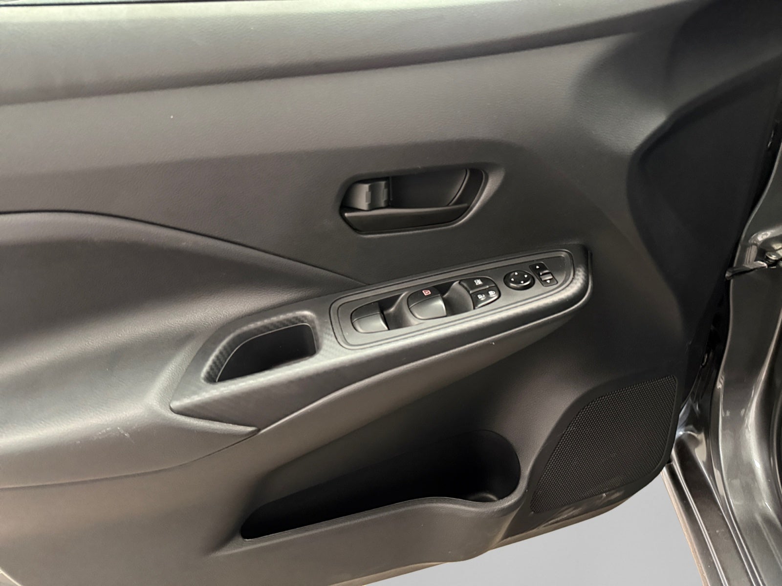 2024 Nissan VERSA SENSE MT 24