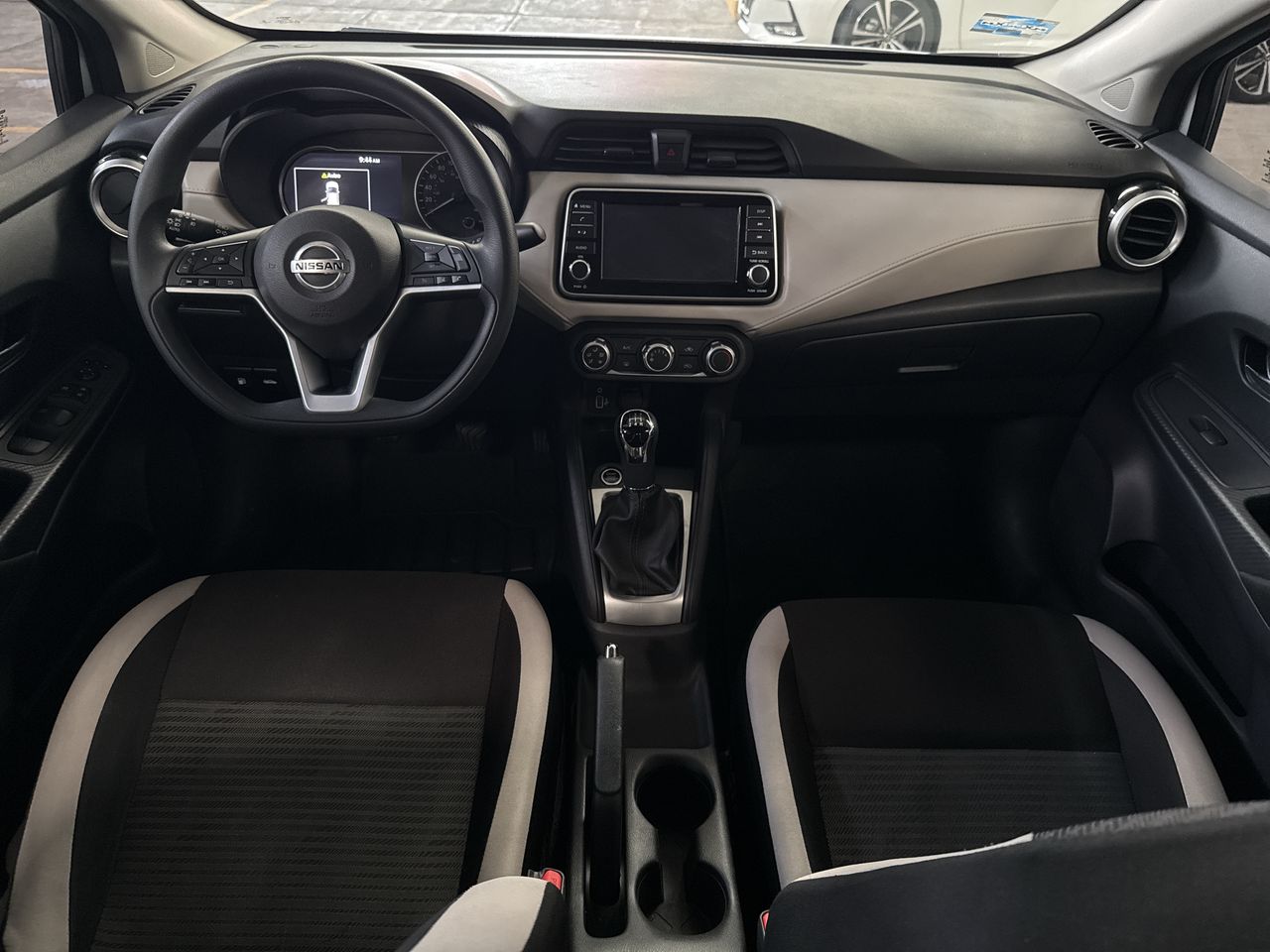 2021 Nissan VERSA ADVANCE MT 21