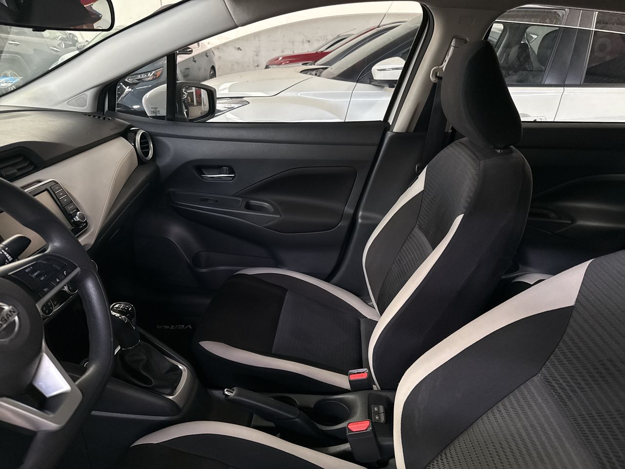 2021 Nissan VERSA ADVANCE MT 21