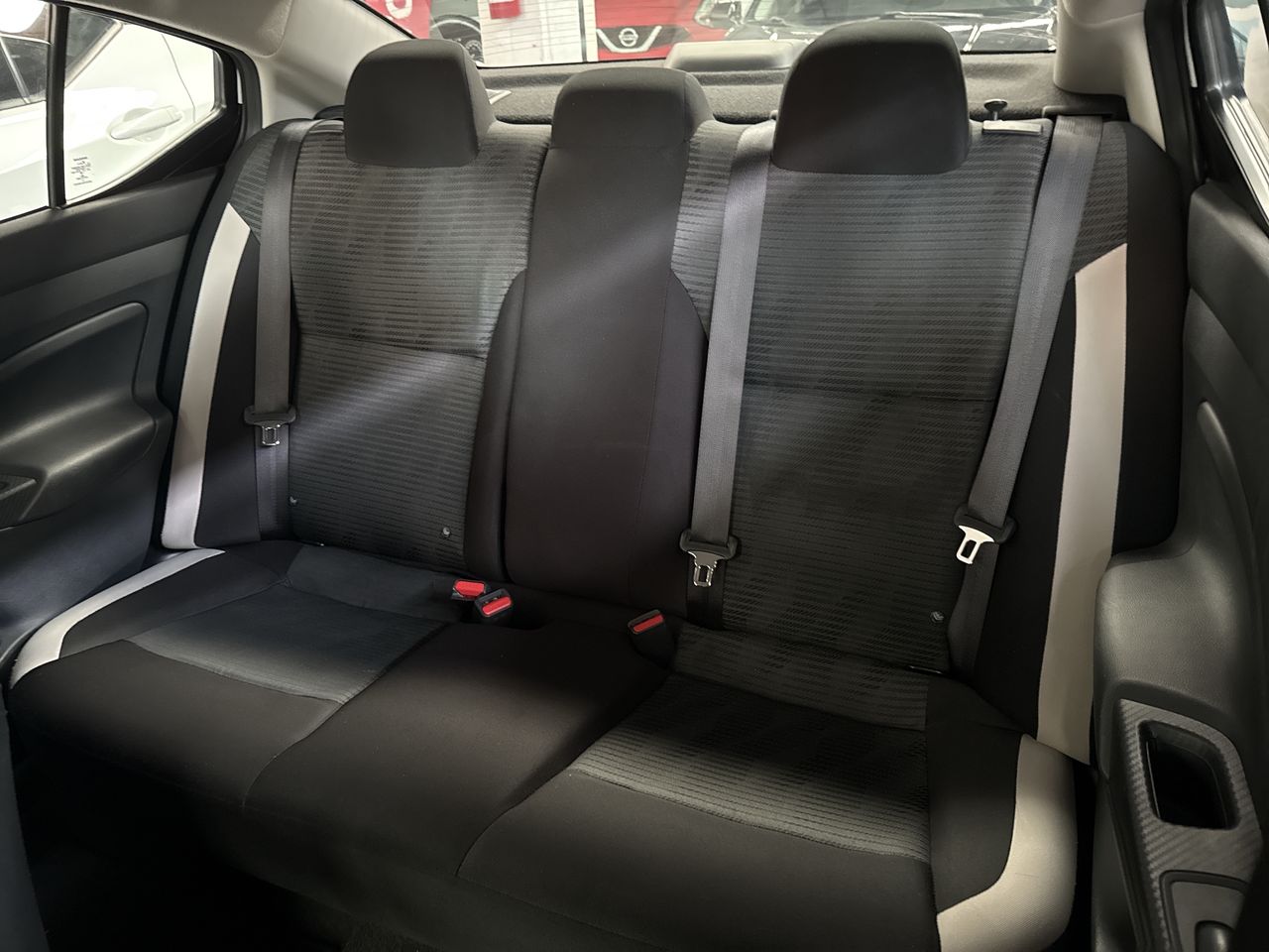 2021 Nissan VERSA ADVANCE MT 21