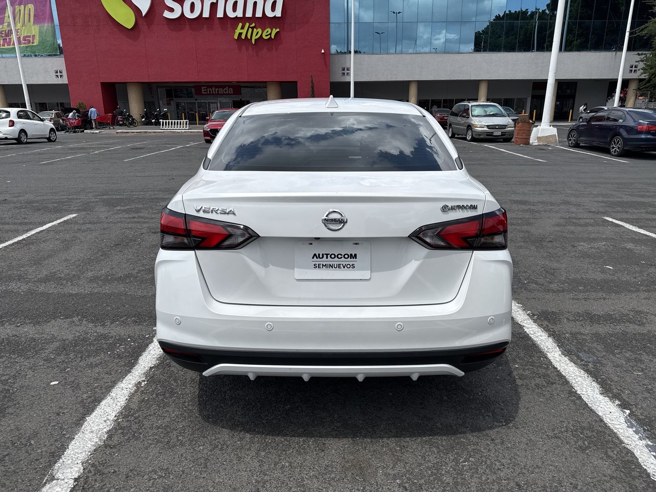 2021 Nissan VERSA ADVANCE MT 21