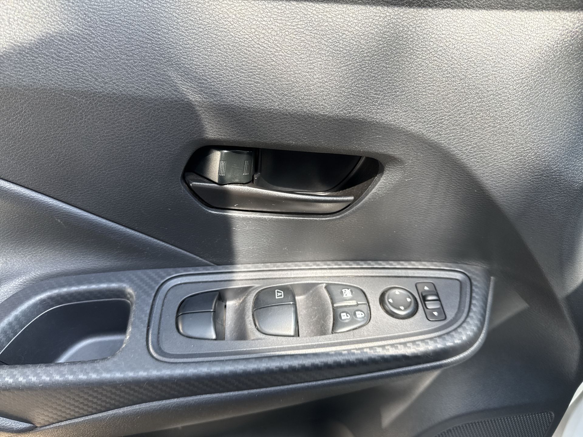 2024 Nissan VERSA SENSE MT 24