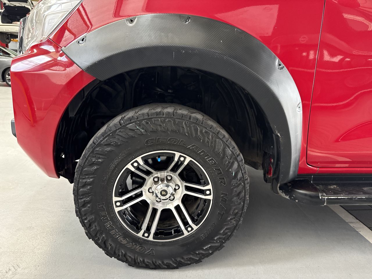 2018 Nissan FRONTIER LE TM AC