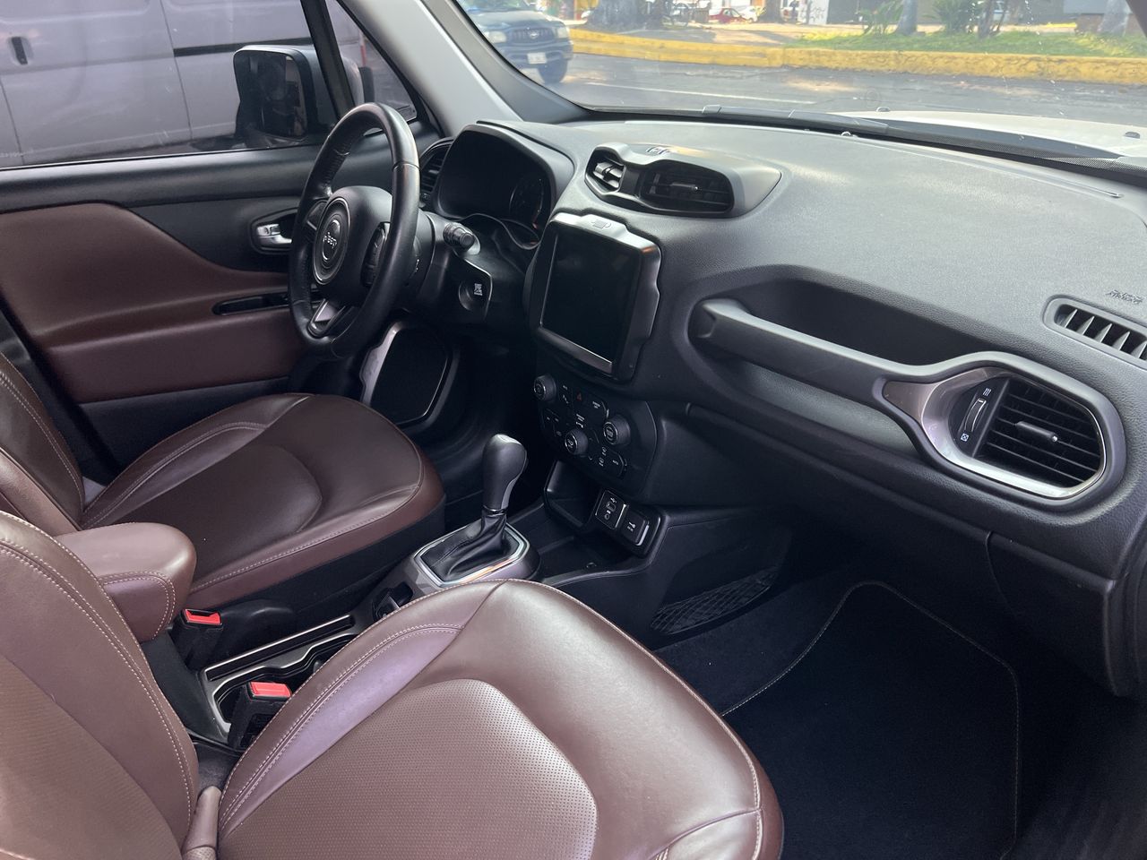 2022 Jeep RENEGADE LIMITED