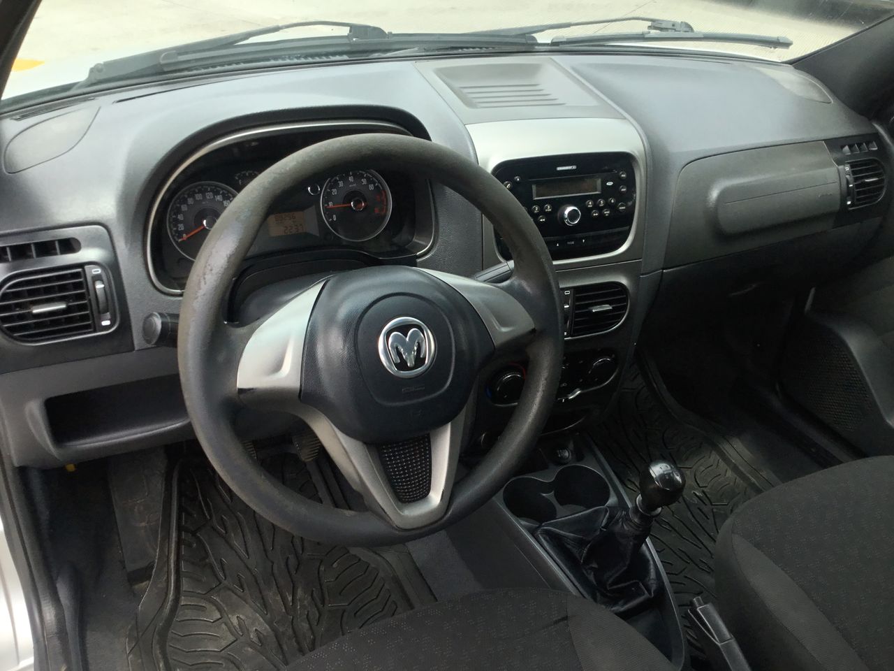 2019 RAM 700 SLT REGULAR CAB