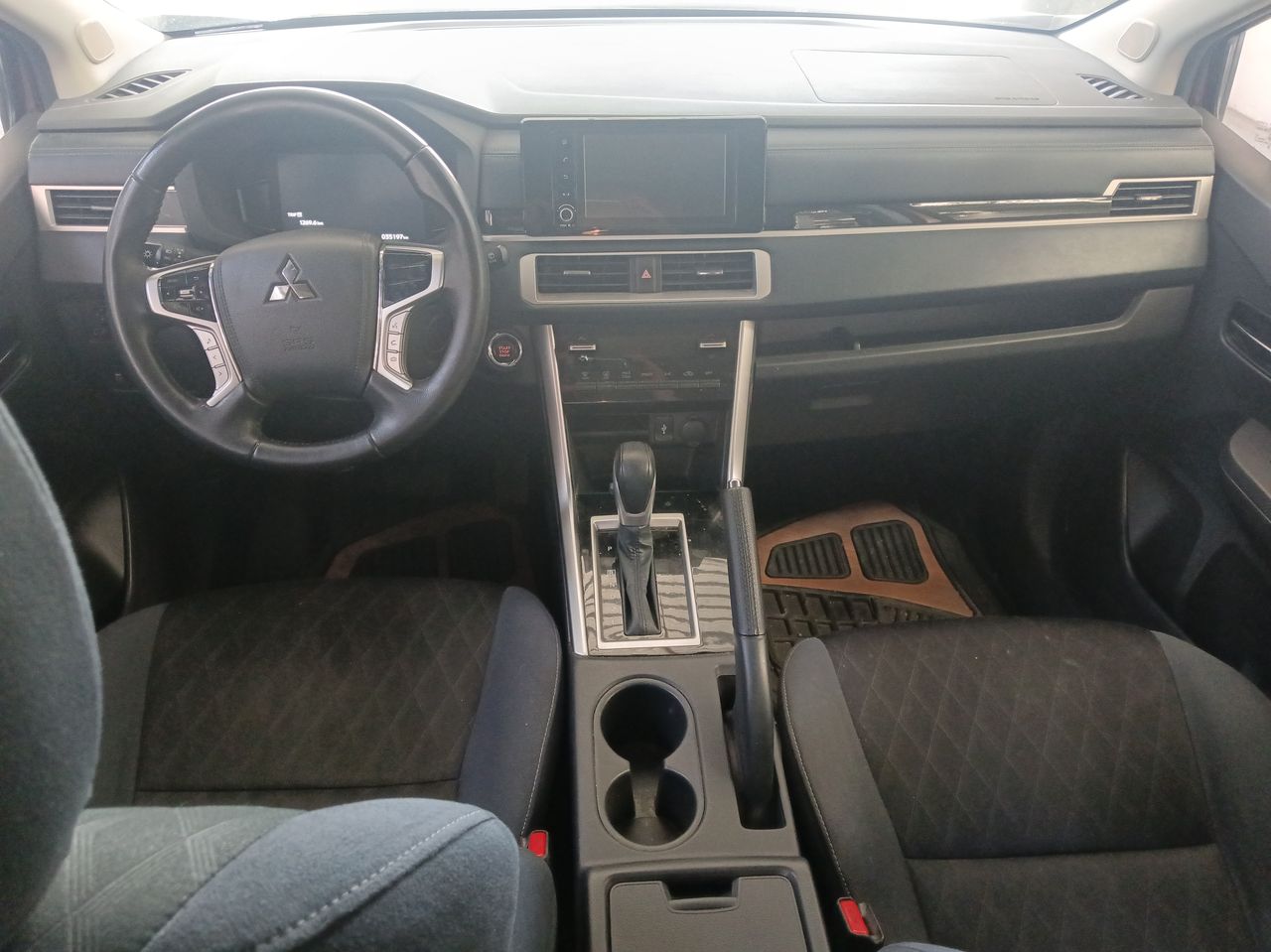 2024 Mitsubishi XPANDER CROSS