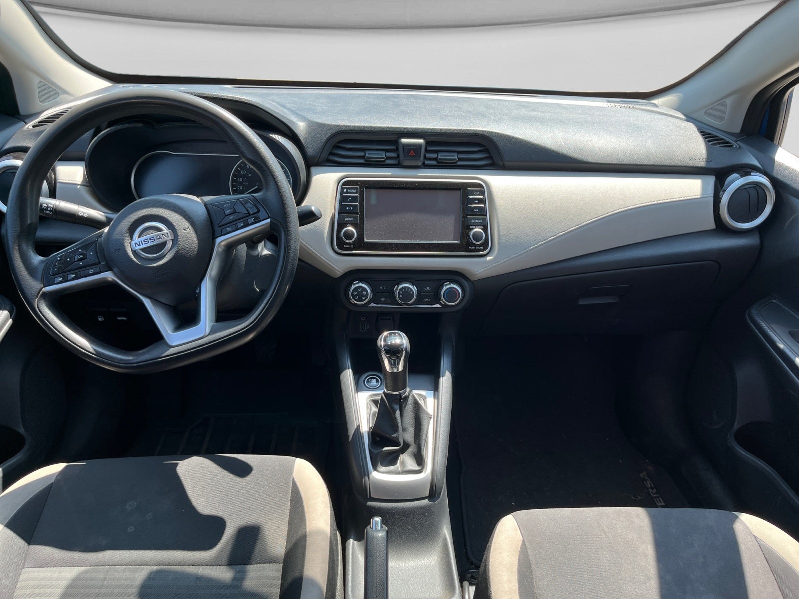 2022 Nissan VERSA VERSA ADVANCE MT