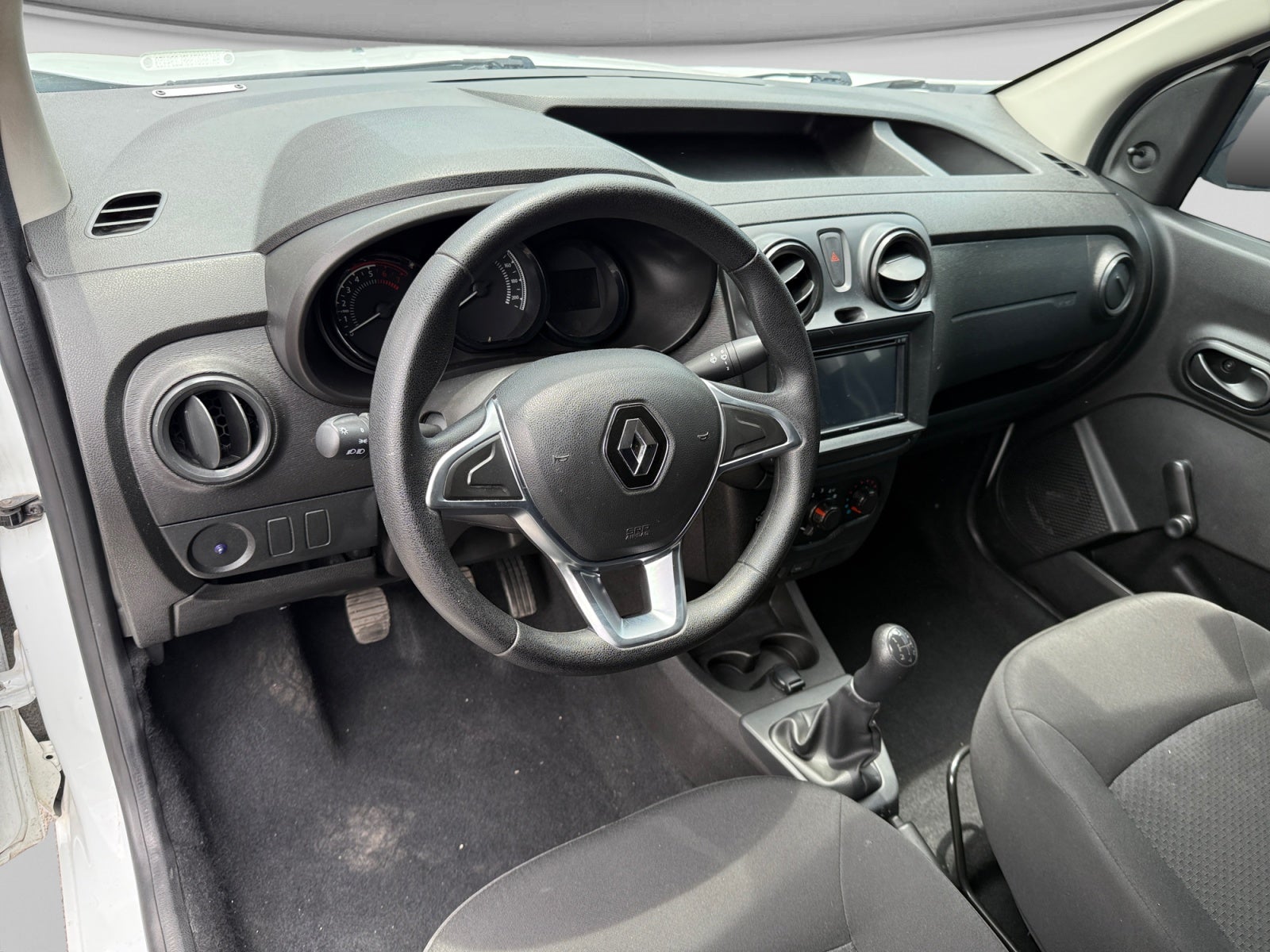 2023 RENAULT KANGOO INTENS