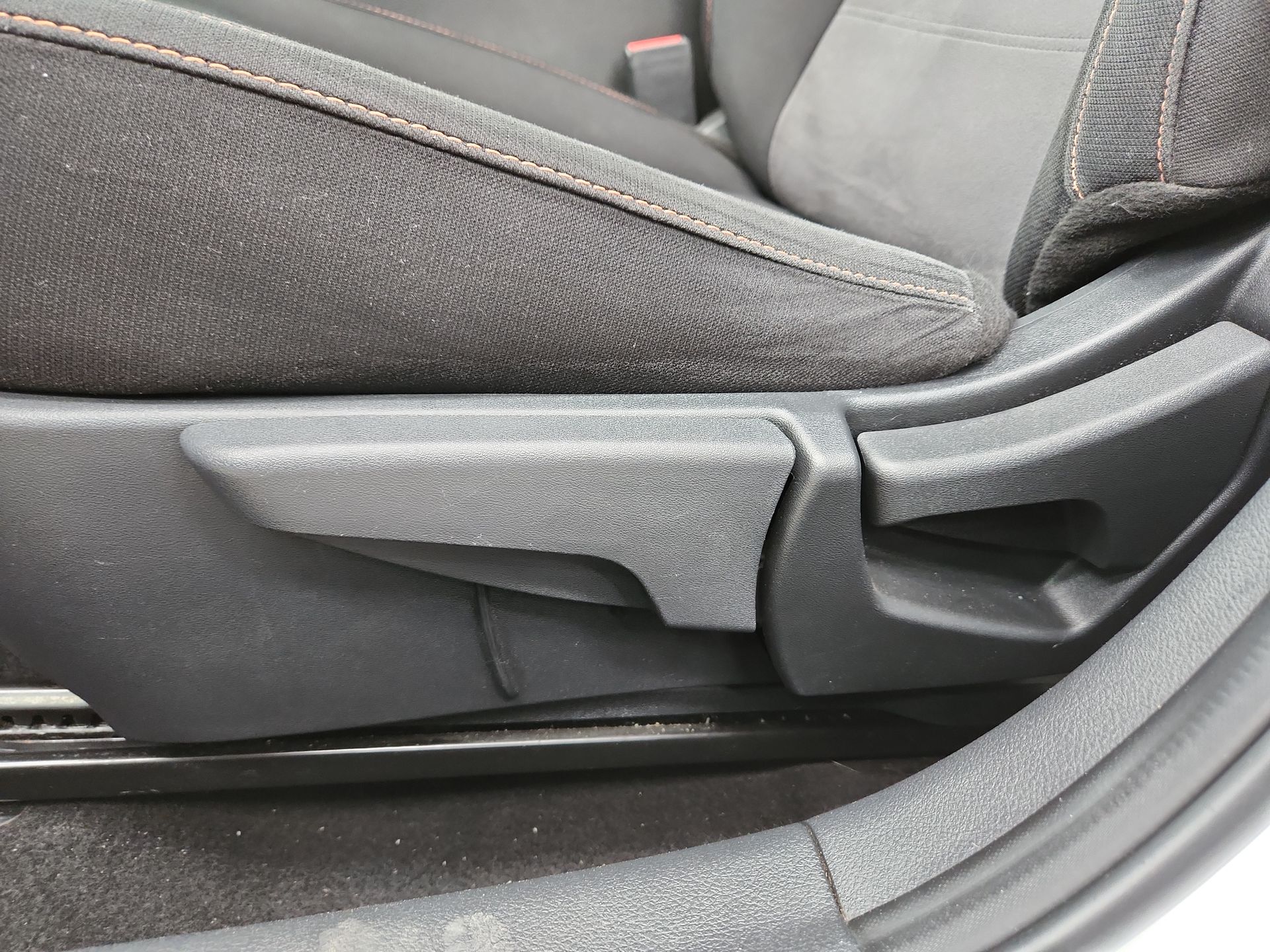 2022 Nissan SENTRA SR CVT