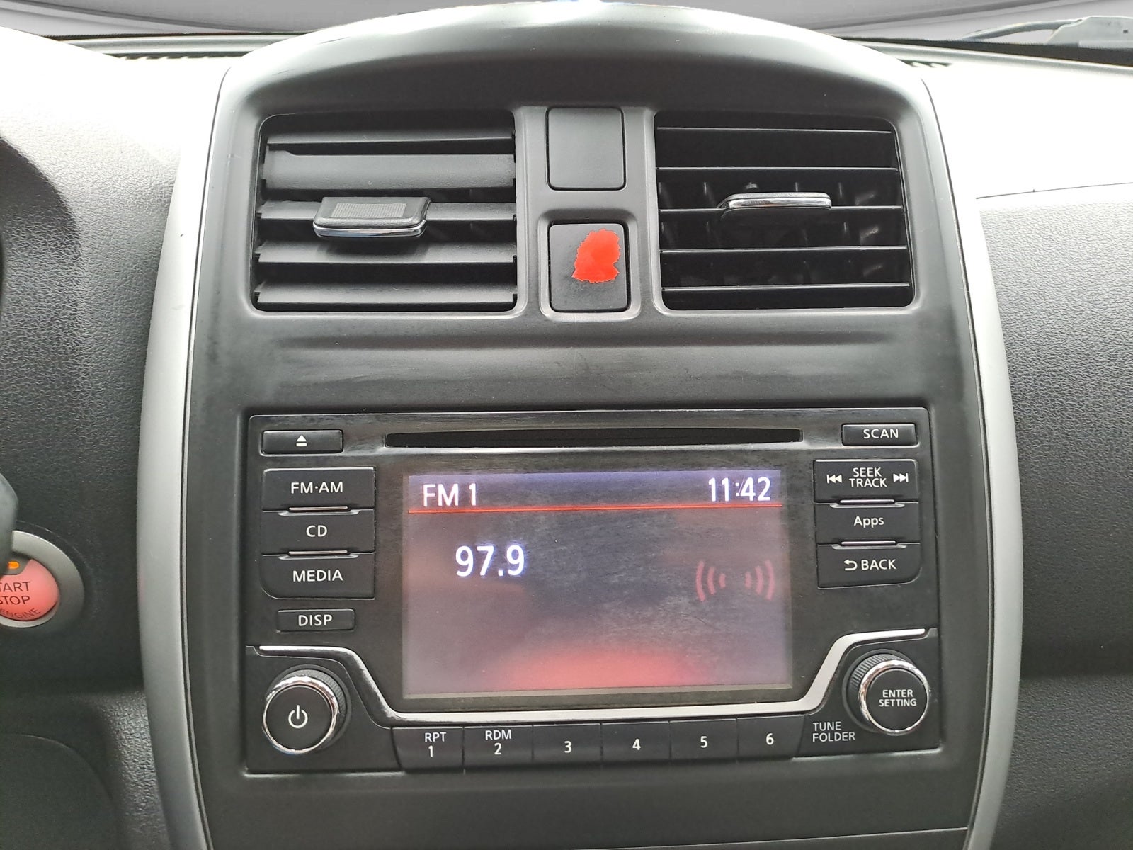 2019 Nissan VERSA ADVANCE MT AC