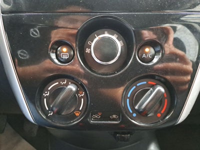 2018 Nissan VERSA ADVANCE MT AC