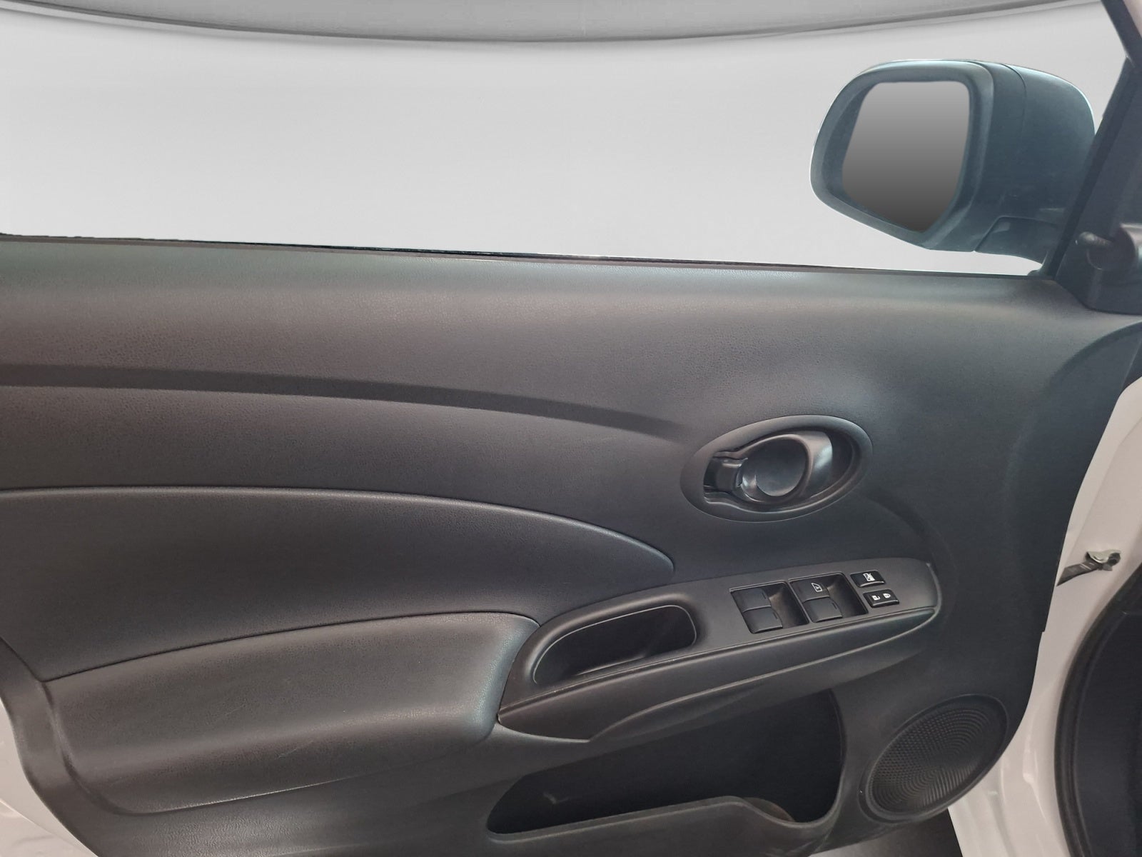 2022 Nissan V-DRIVE MT AC 1.6L 22