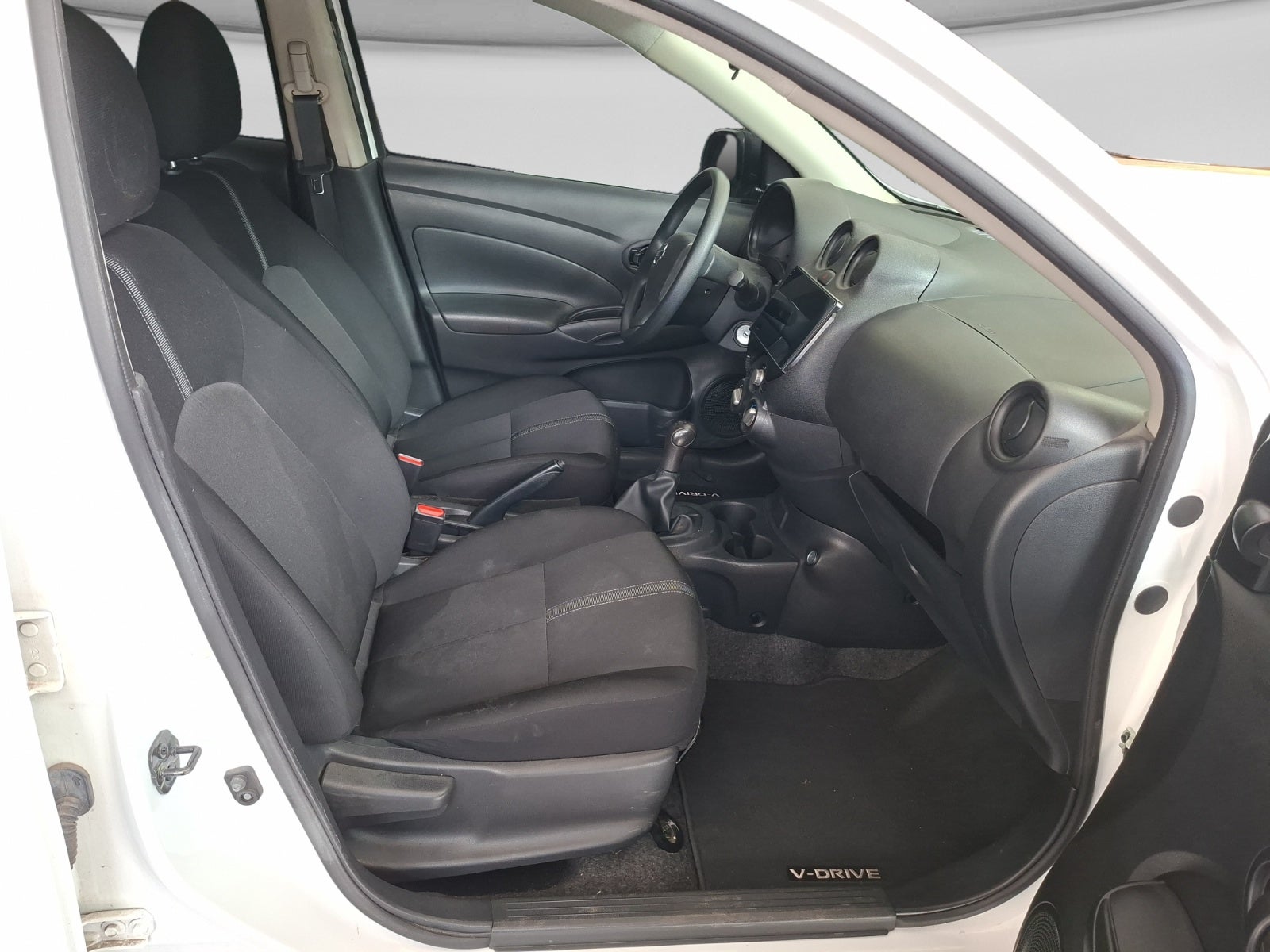 2022 Nissan V-DRIVE MT AC 1.6L 22