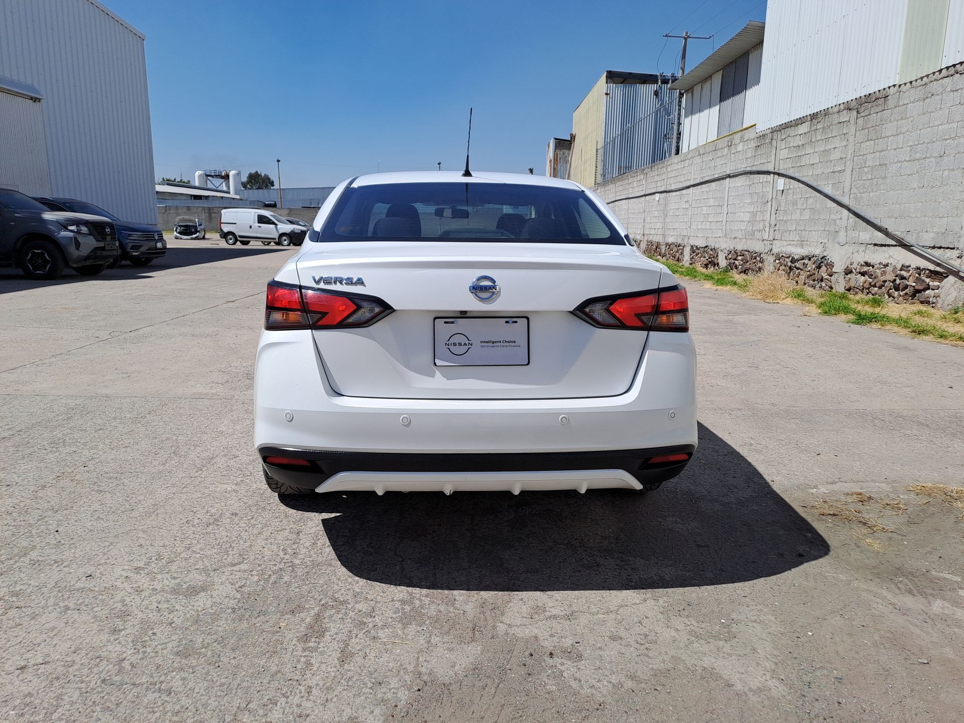 2022 Nissan VERSA ADVANCE CVT 22