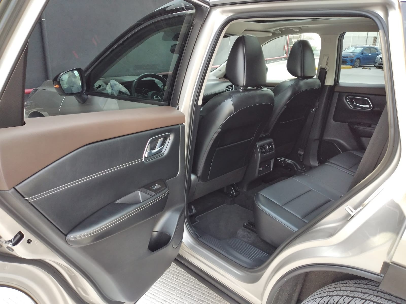 2025 Nissan X-TRAIL PLATINUM E-POWER 2 ROW 25