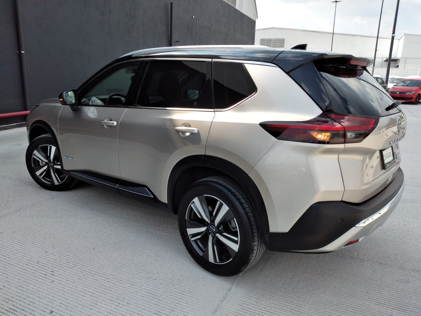 2025 Nissan X-TRAIL PLATINUM E-POWER 2 ROW 25