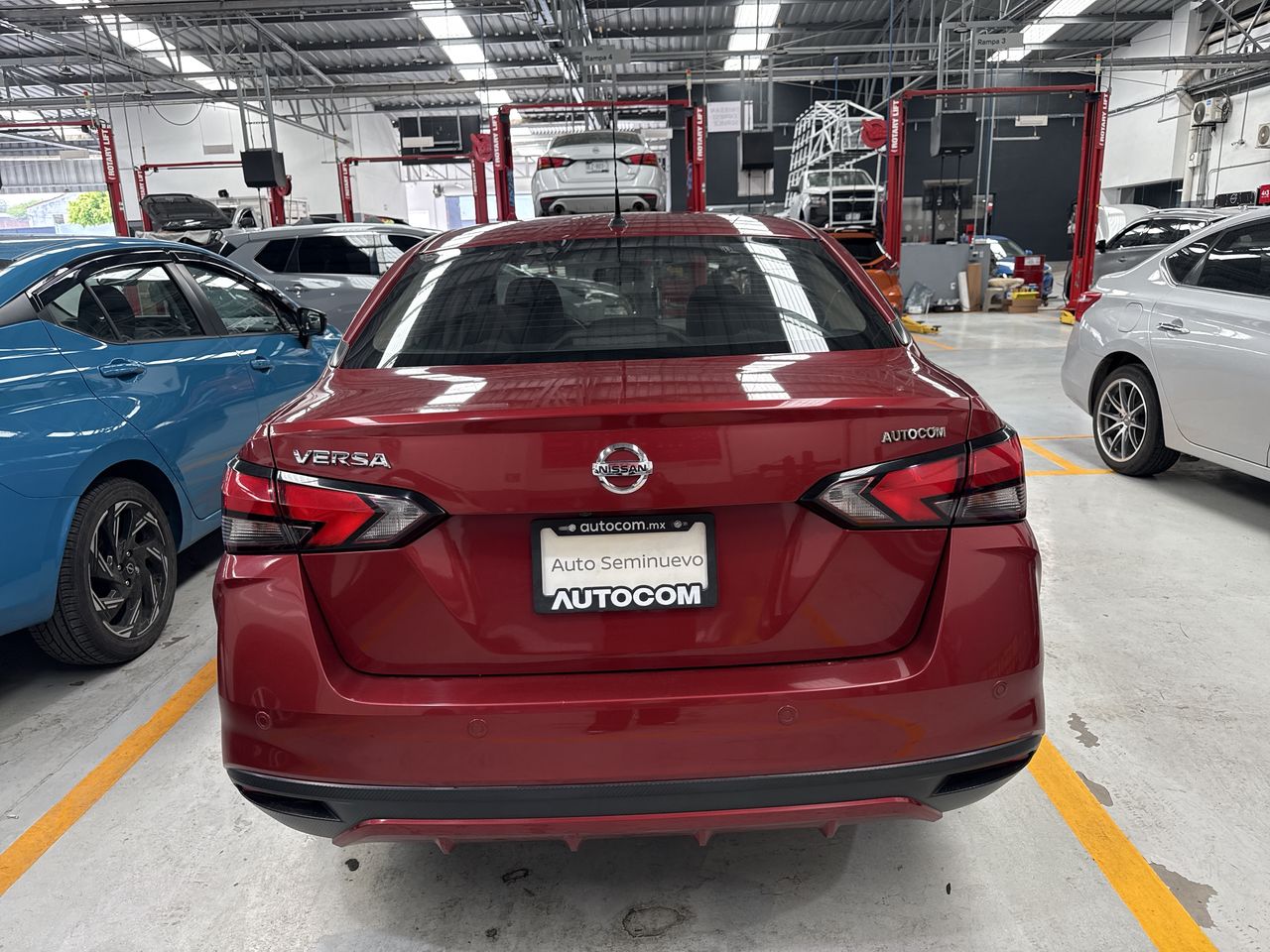 2020 Nissan VERSA ADVANCE CVT
