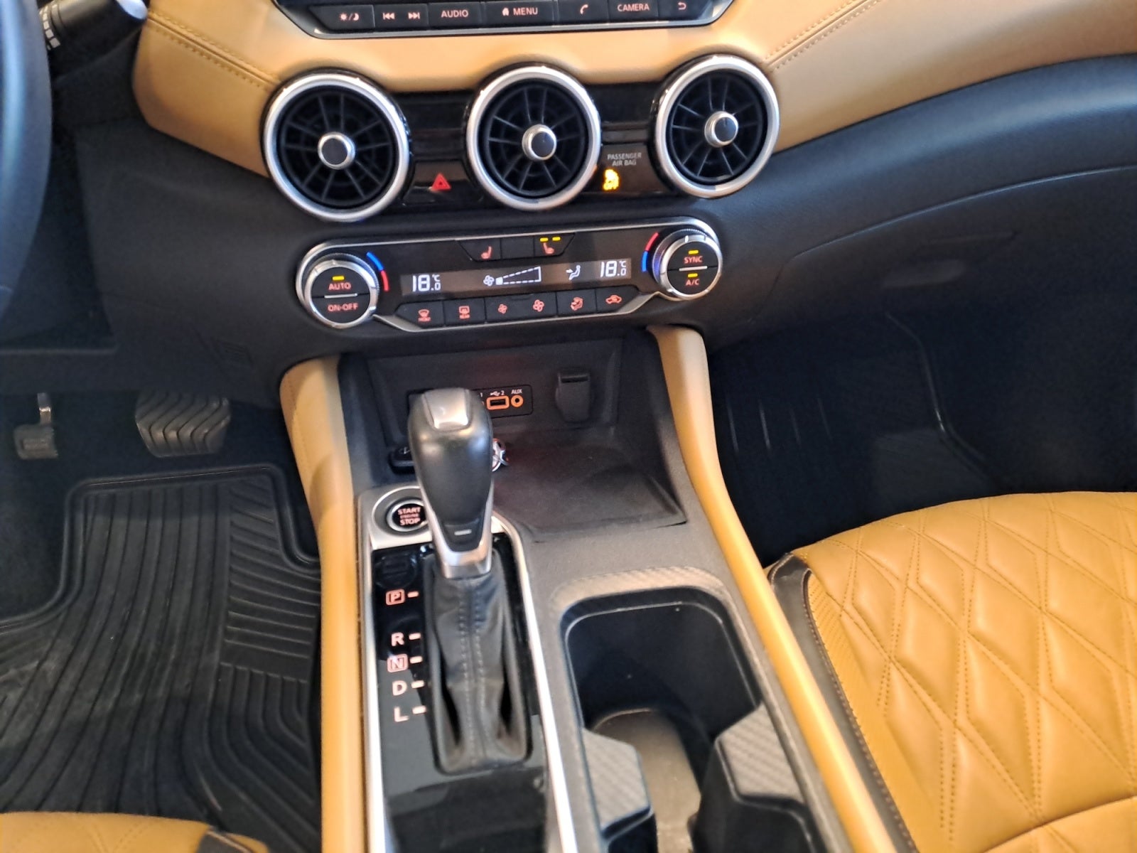 2025 Nissan SENTRA SR PLATINUM BITONO CVT 25