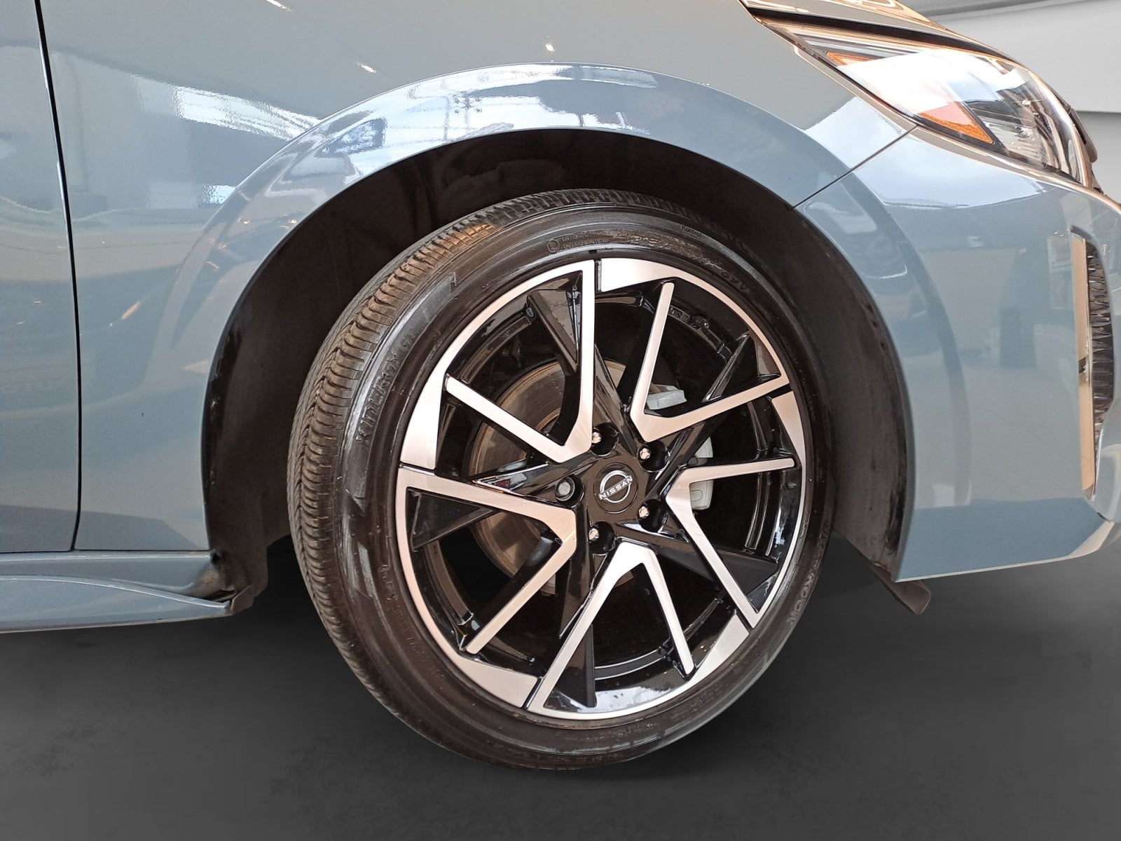 2025 Nissan SENTRA SR PLATINUM BITONO CVT 25