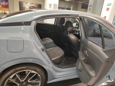 2025 Nissan SENTRA SR PLATINUM CVT 25