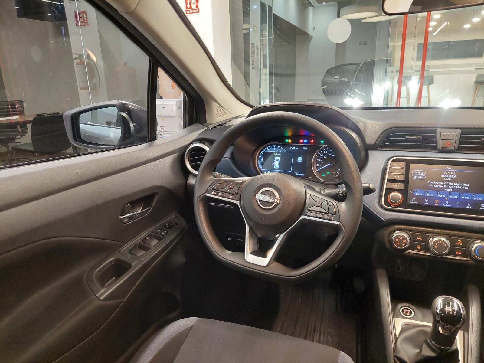 2025 Nissan VERSA ADVANCE MT 25