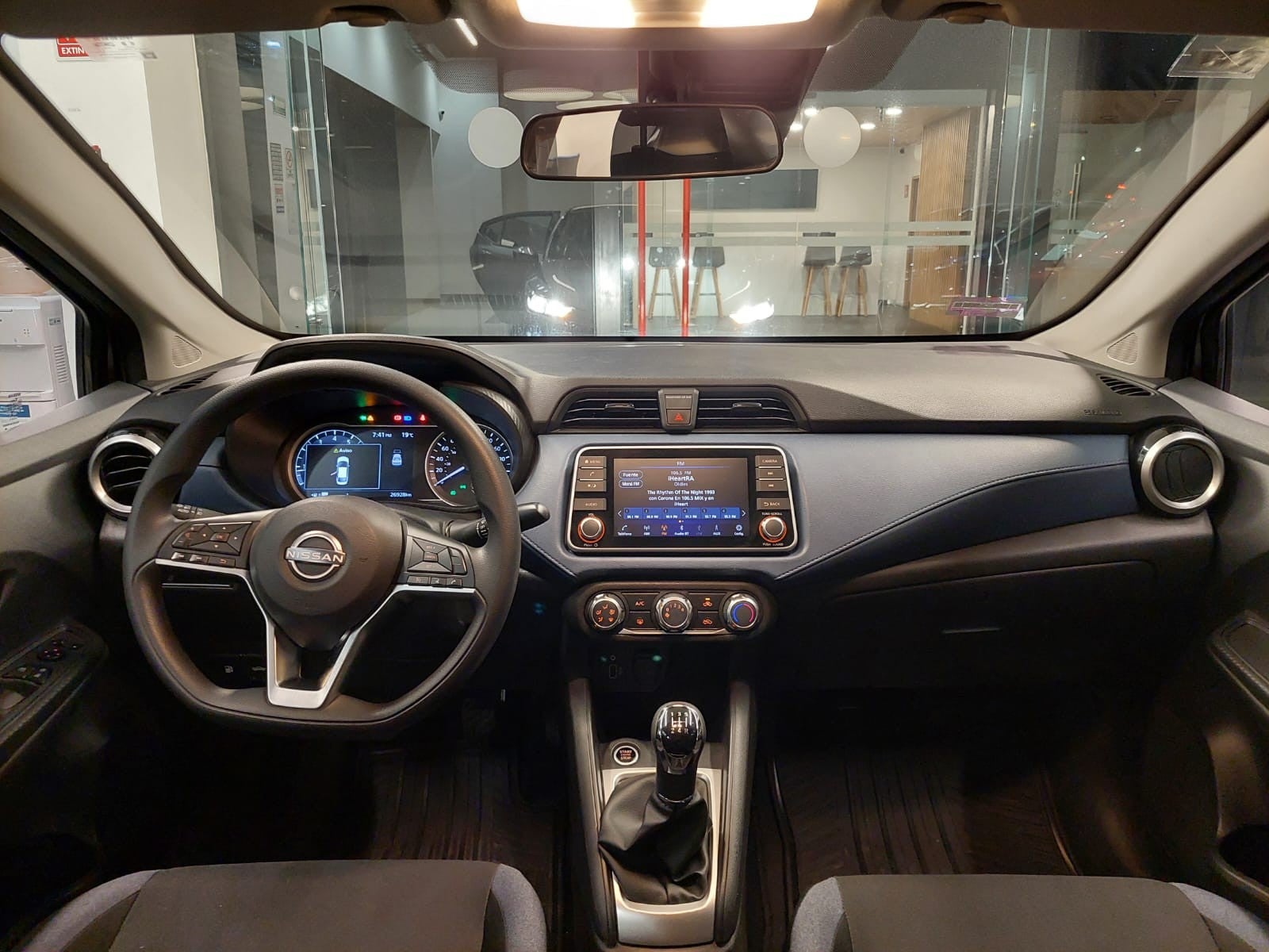 2025 Nissan VERSA ADVANCE MT 25