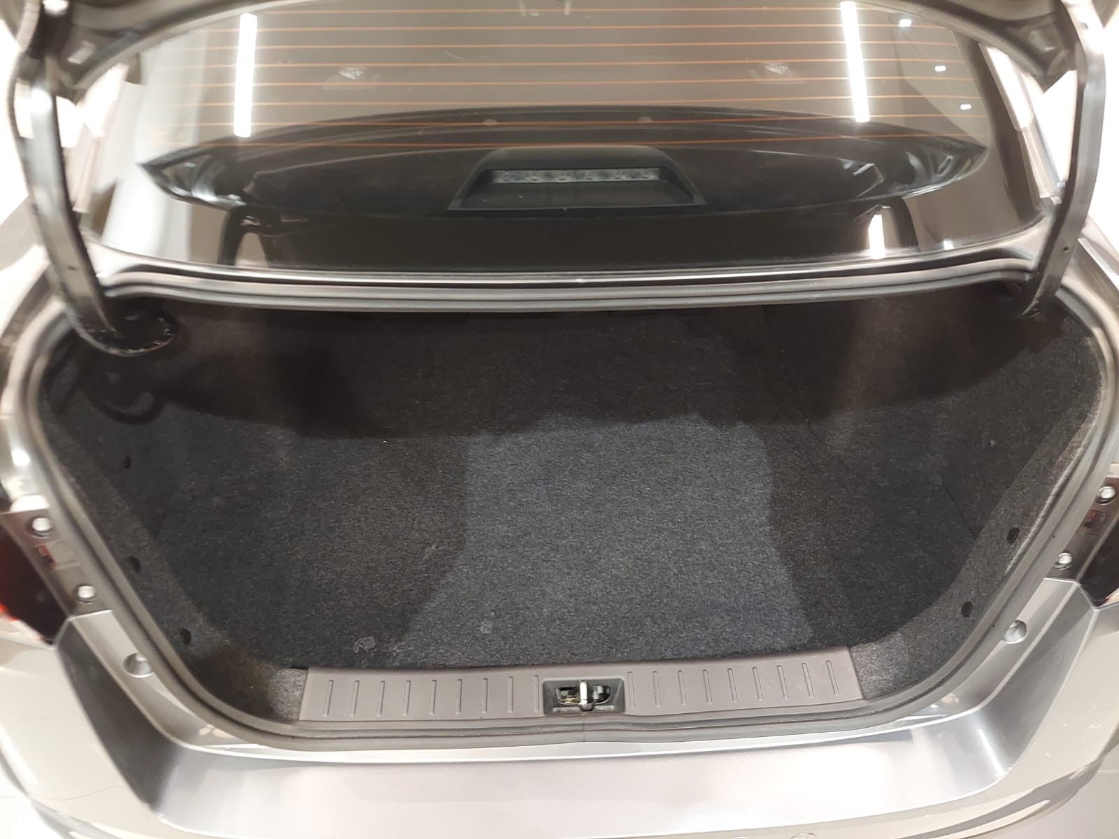 2025 Nissan VERSA ADVANCE MT 25