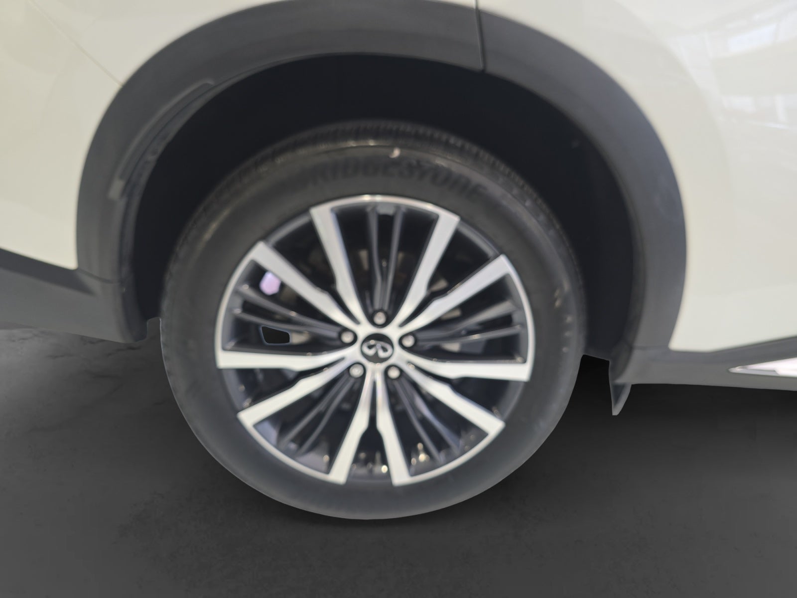 2024 INFINITI QX60 3.5L SENSORY AWD 24