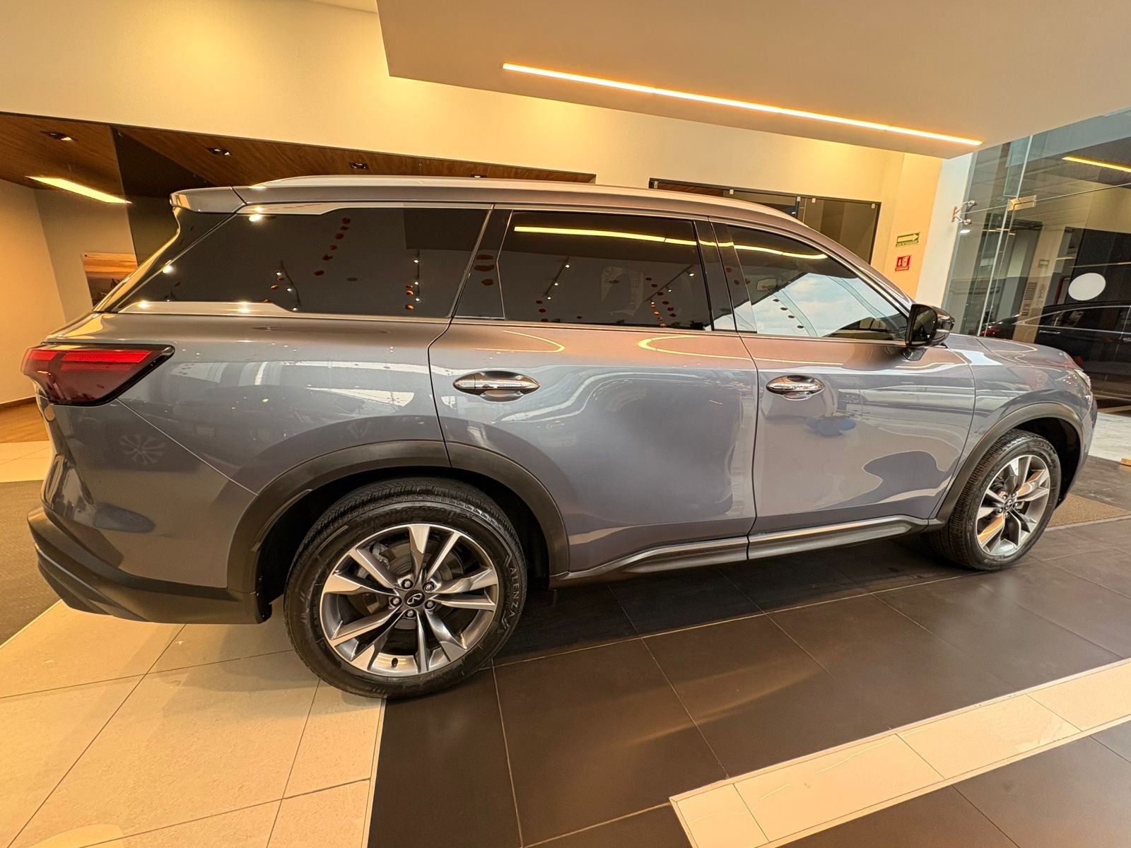 2022 INFINITI QX60 3.5L LUXE AWD 22