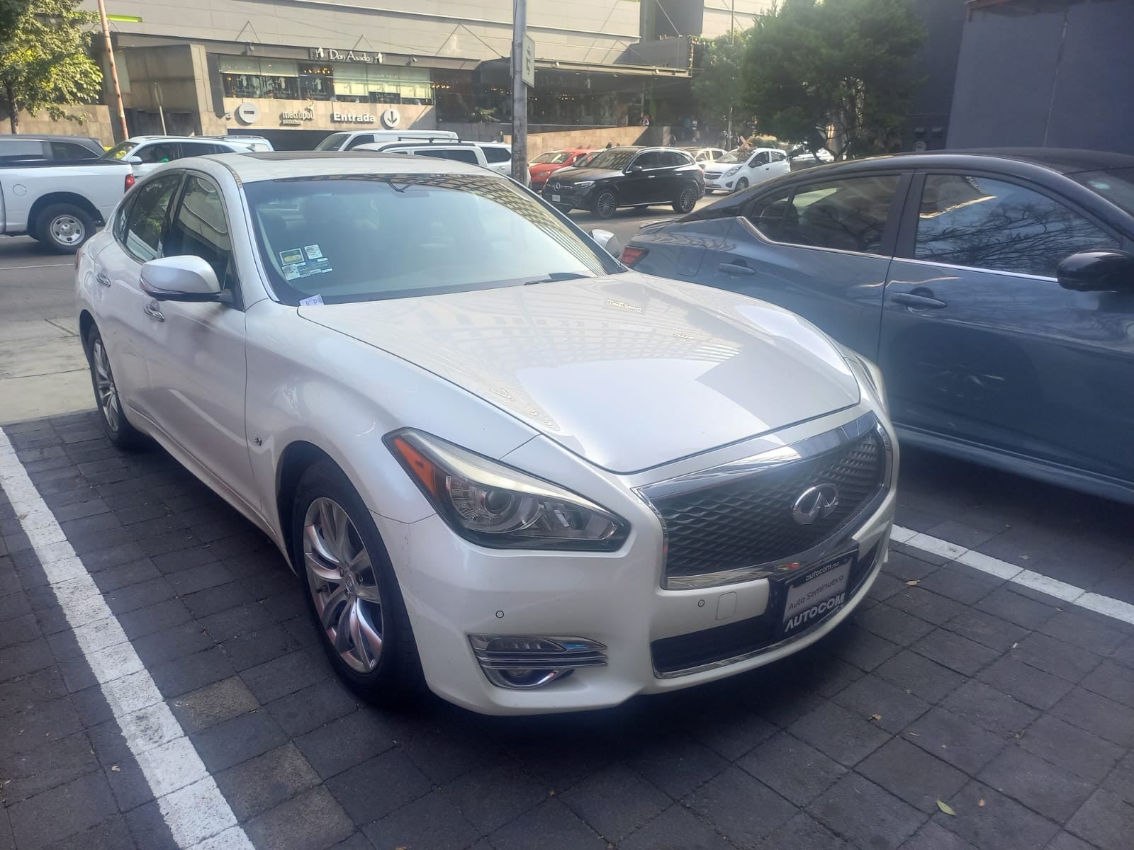 2017 INFINITI Q70 3.7 SEDUCTION