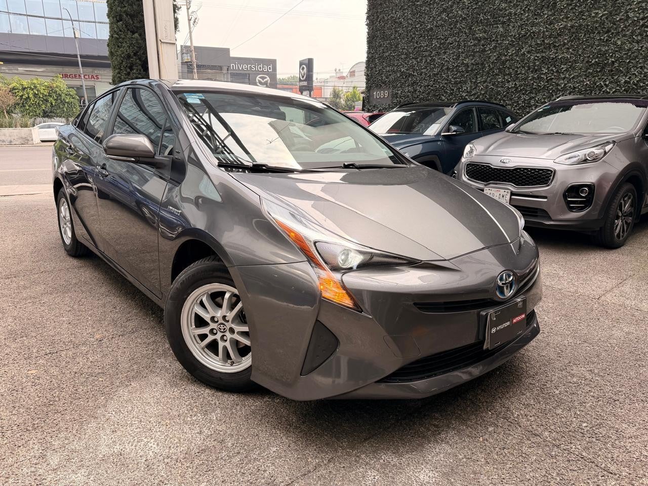 2016 Toyota PRIUS BASE CVT