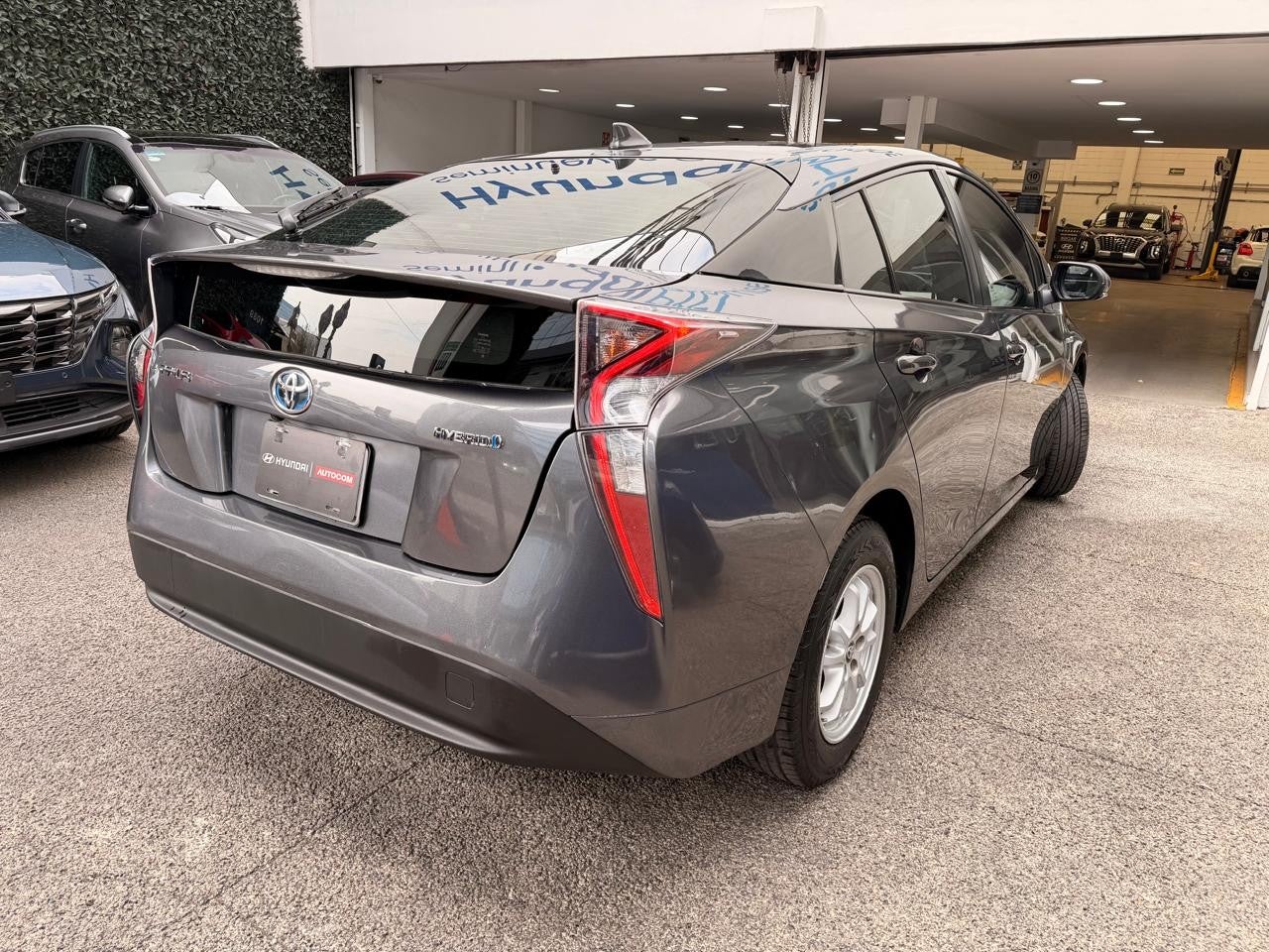 2016 Toyota PRIUS BASE CVT