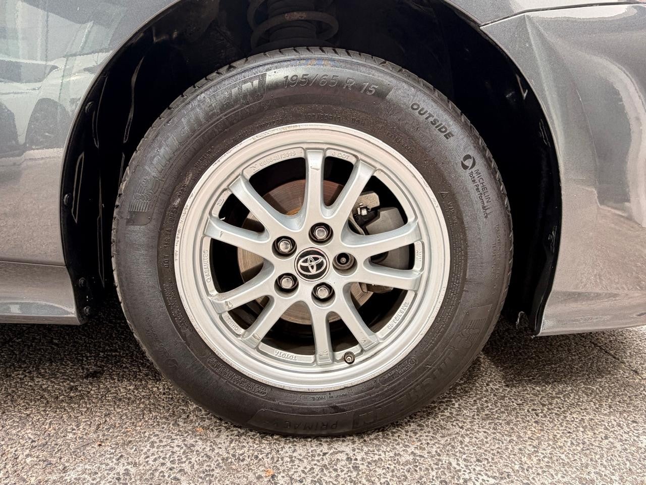 2016 Toyota PRIUS BASE CVT