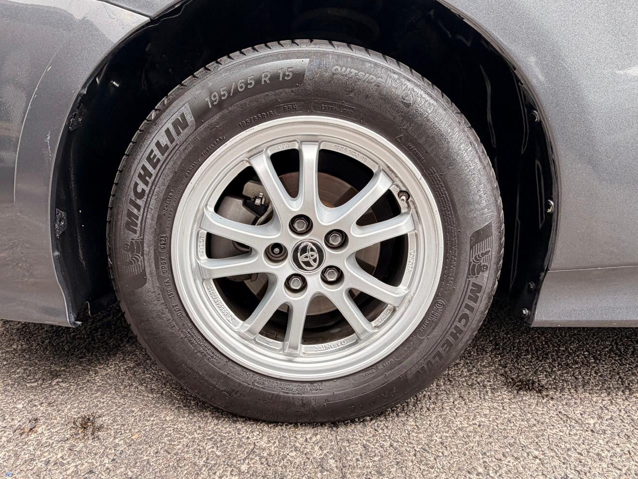 2016 Toyota PRIUS BASE CVT