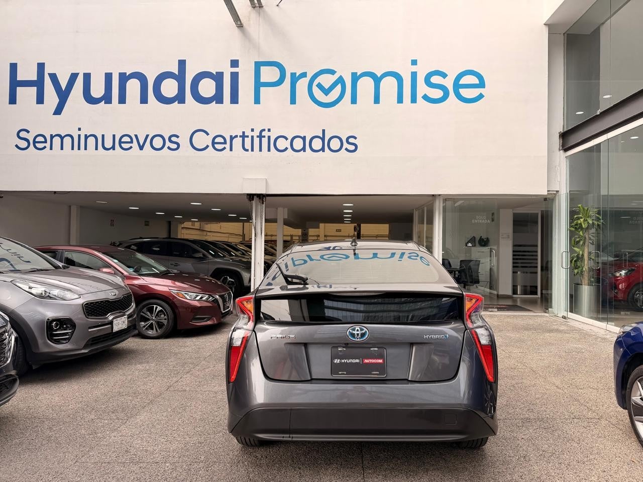 2016 Toyota PRIUS BASE CVT