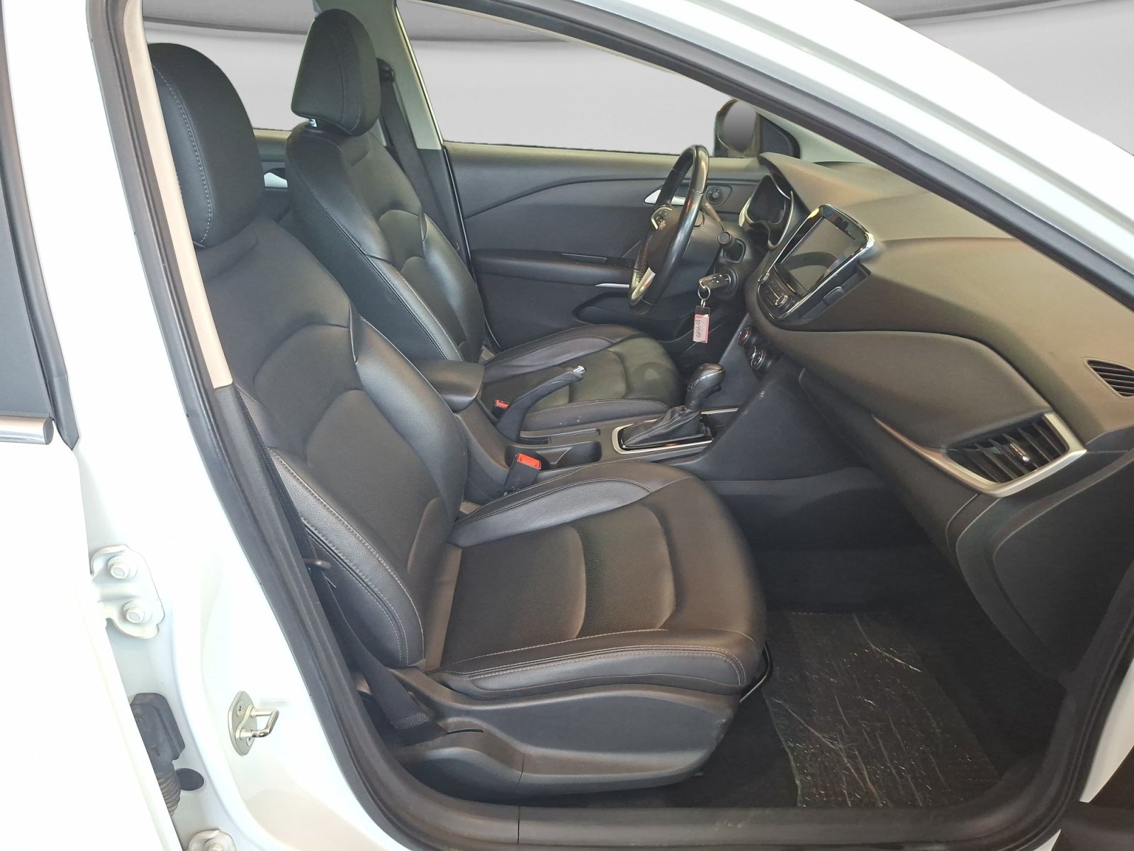 2023 Chevrolet CAVALIER LT AUTOMÁTICO B