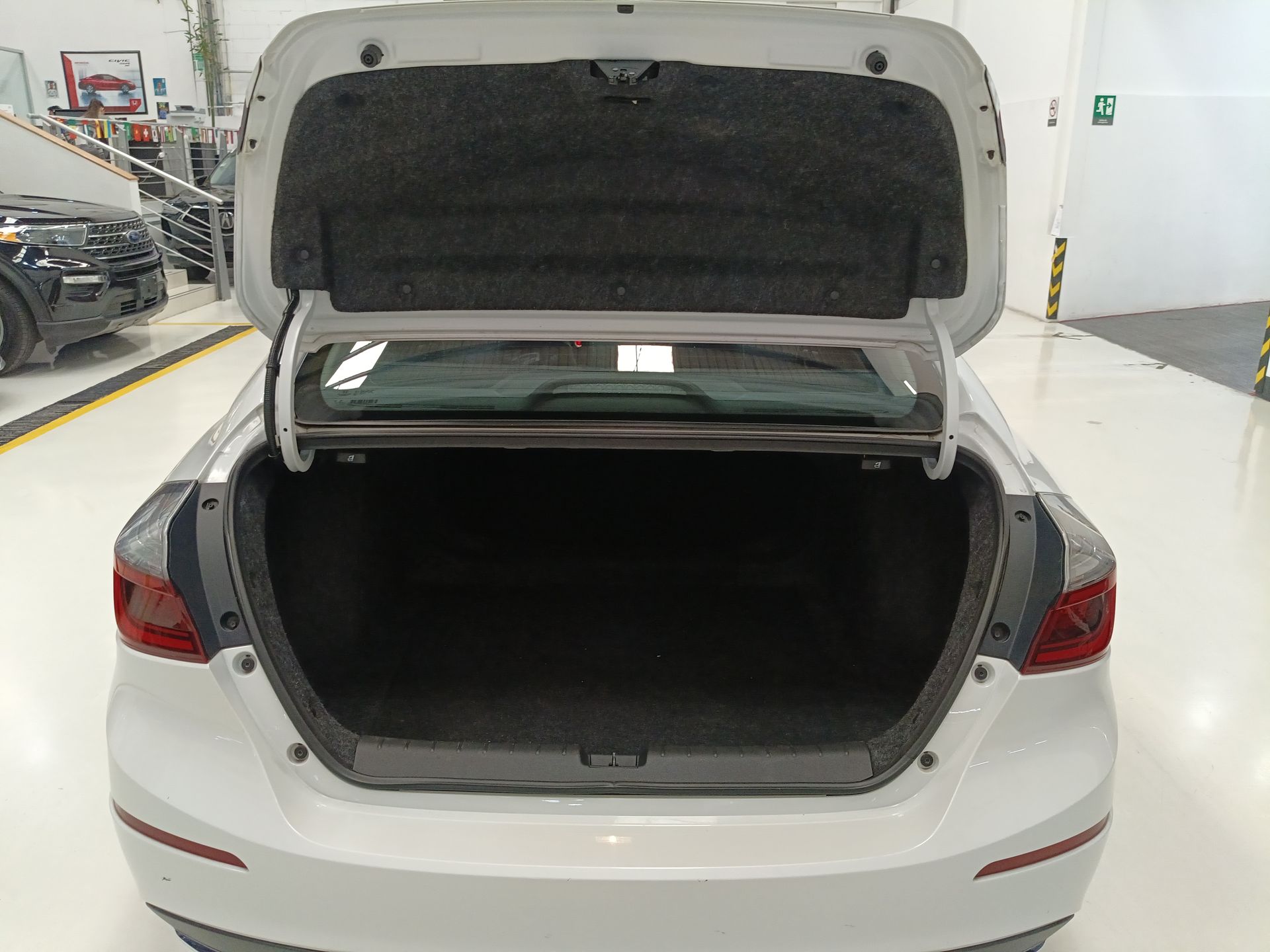2020 Honda INSIGHT HYBRID