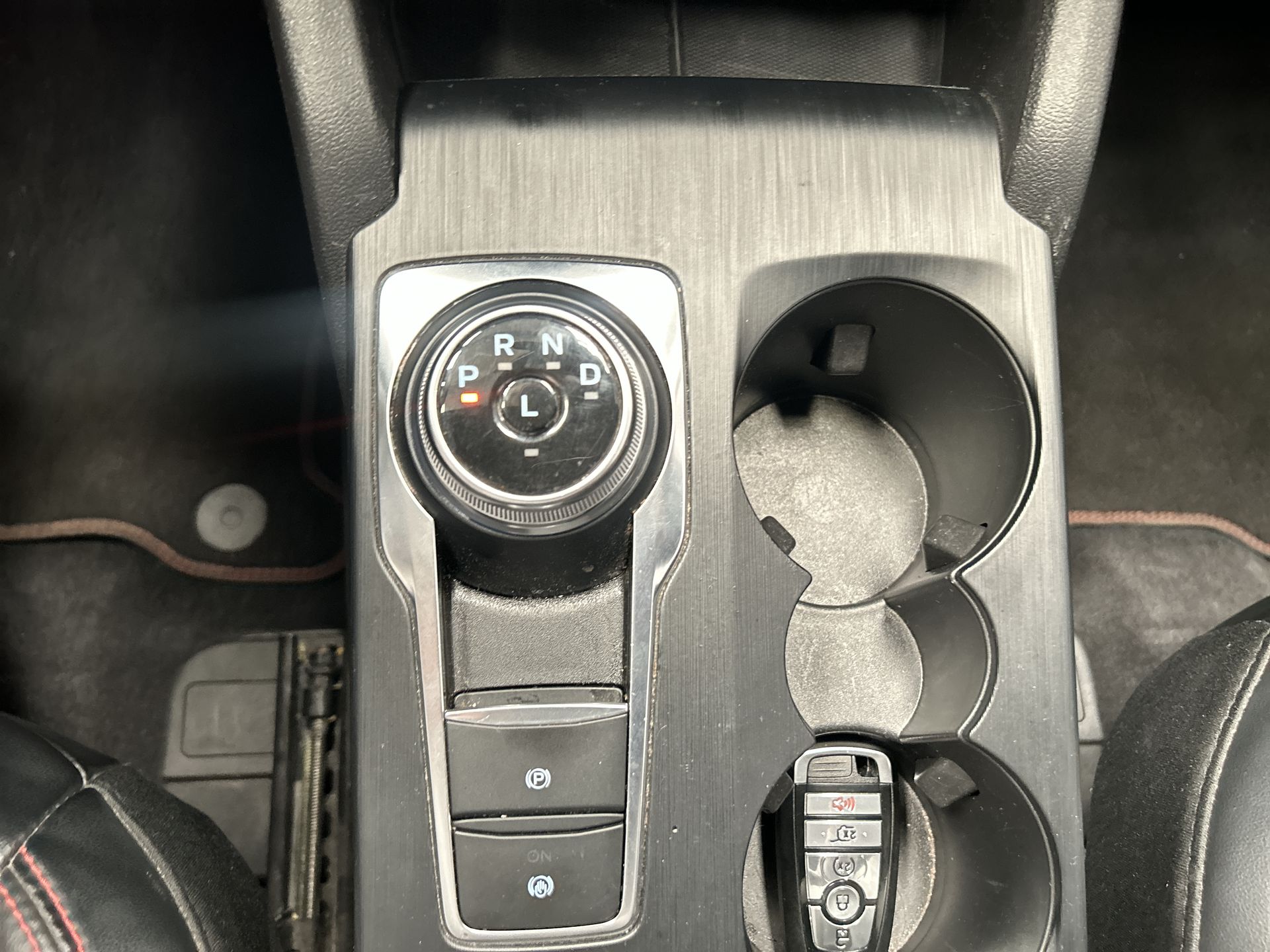 2023 Ford ESCAPE ESCAPE ST-LINE SELECT