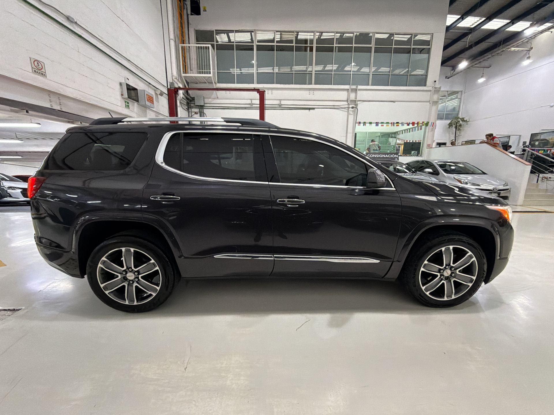 2018 GMC ACADIA DENALI E AWD
