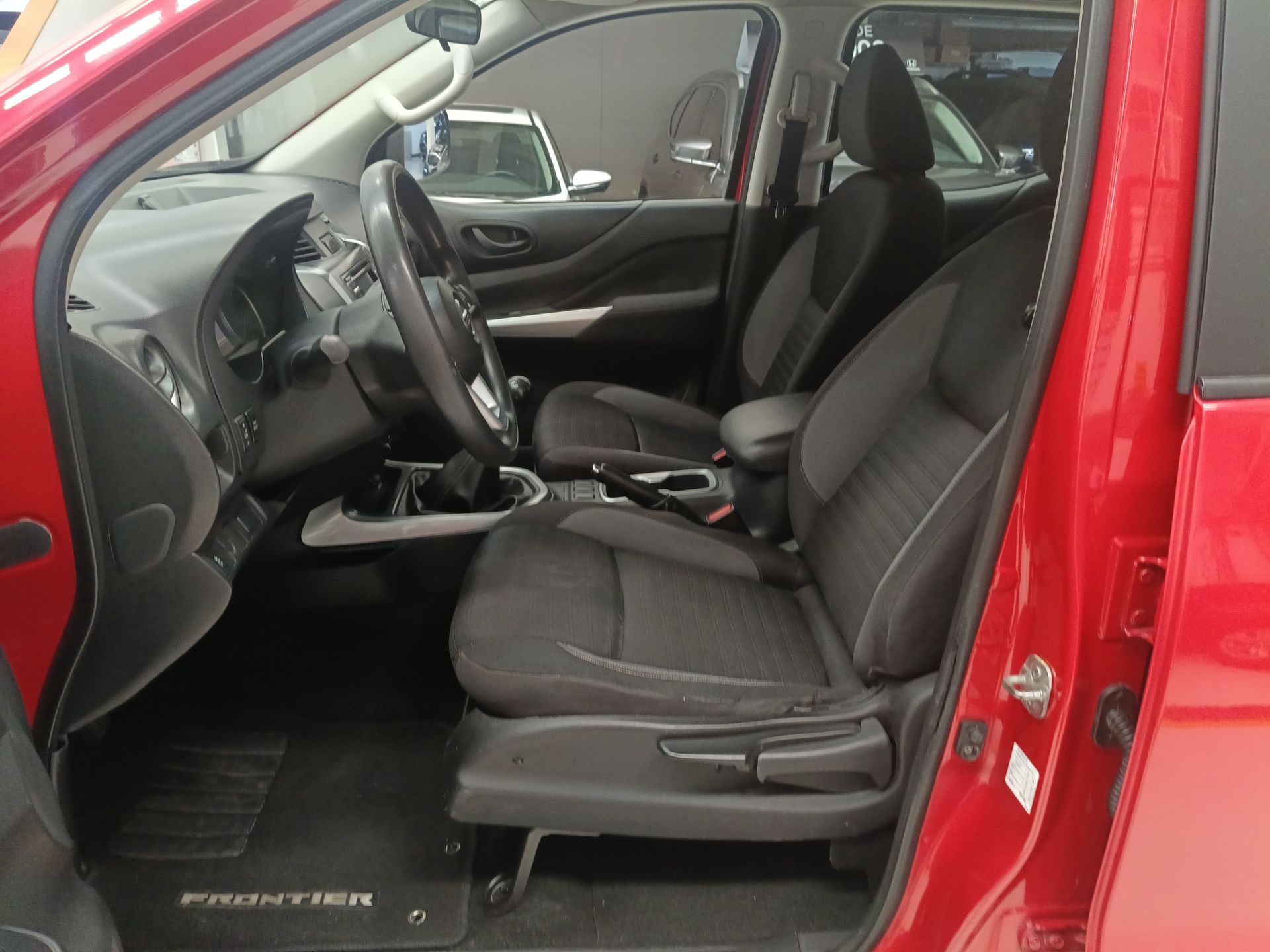 2021 Nissan FRONTIER DC DIESEL 4X4 TM 21