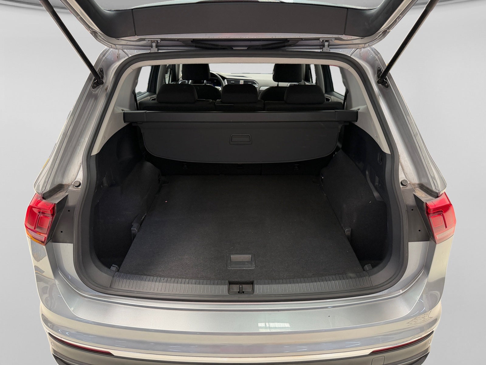 2022 Volkswagen TIGUAN TRENDLINE PLUS