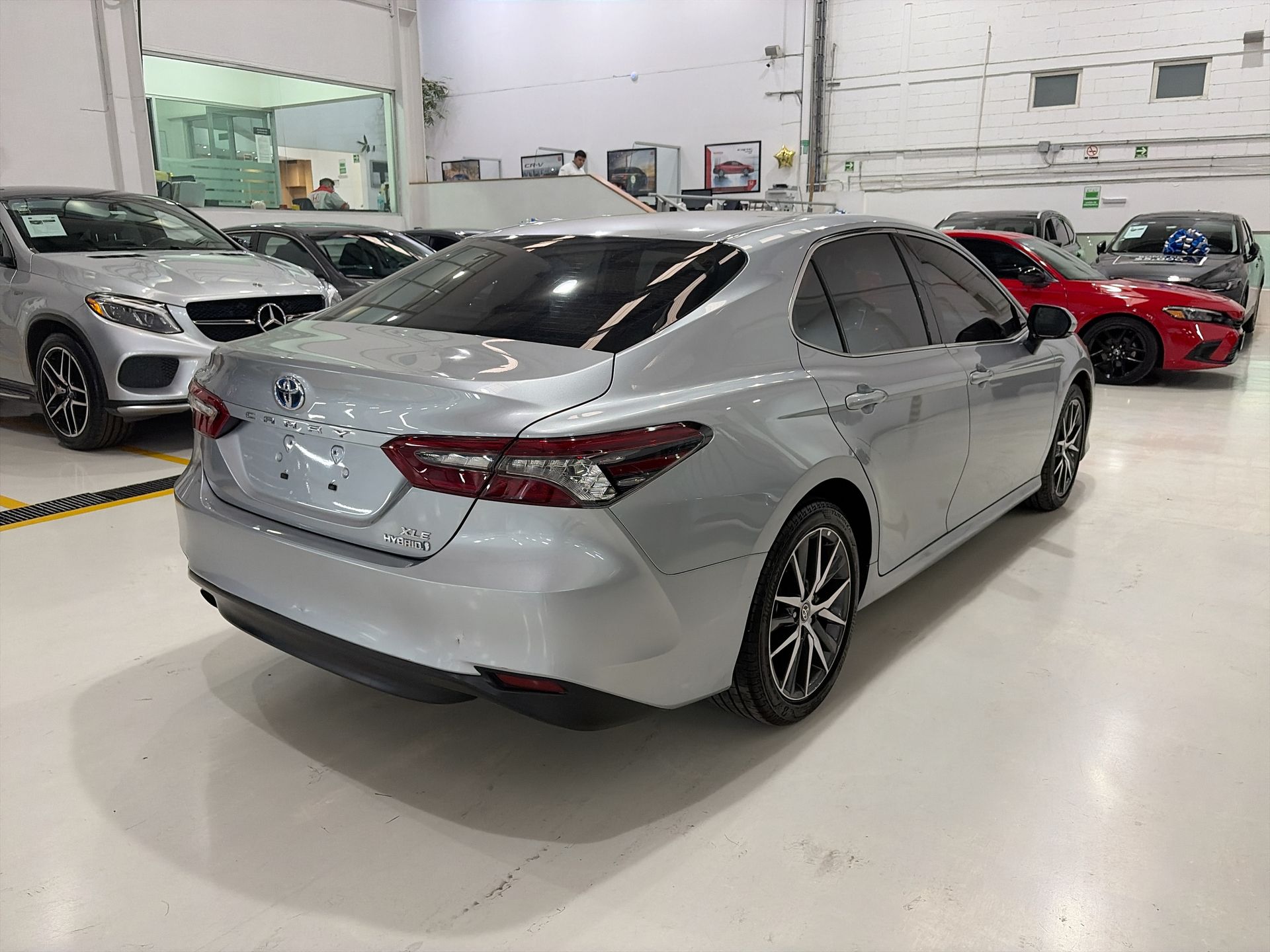 2022 Toyota CAMRY XLE HV