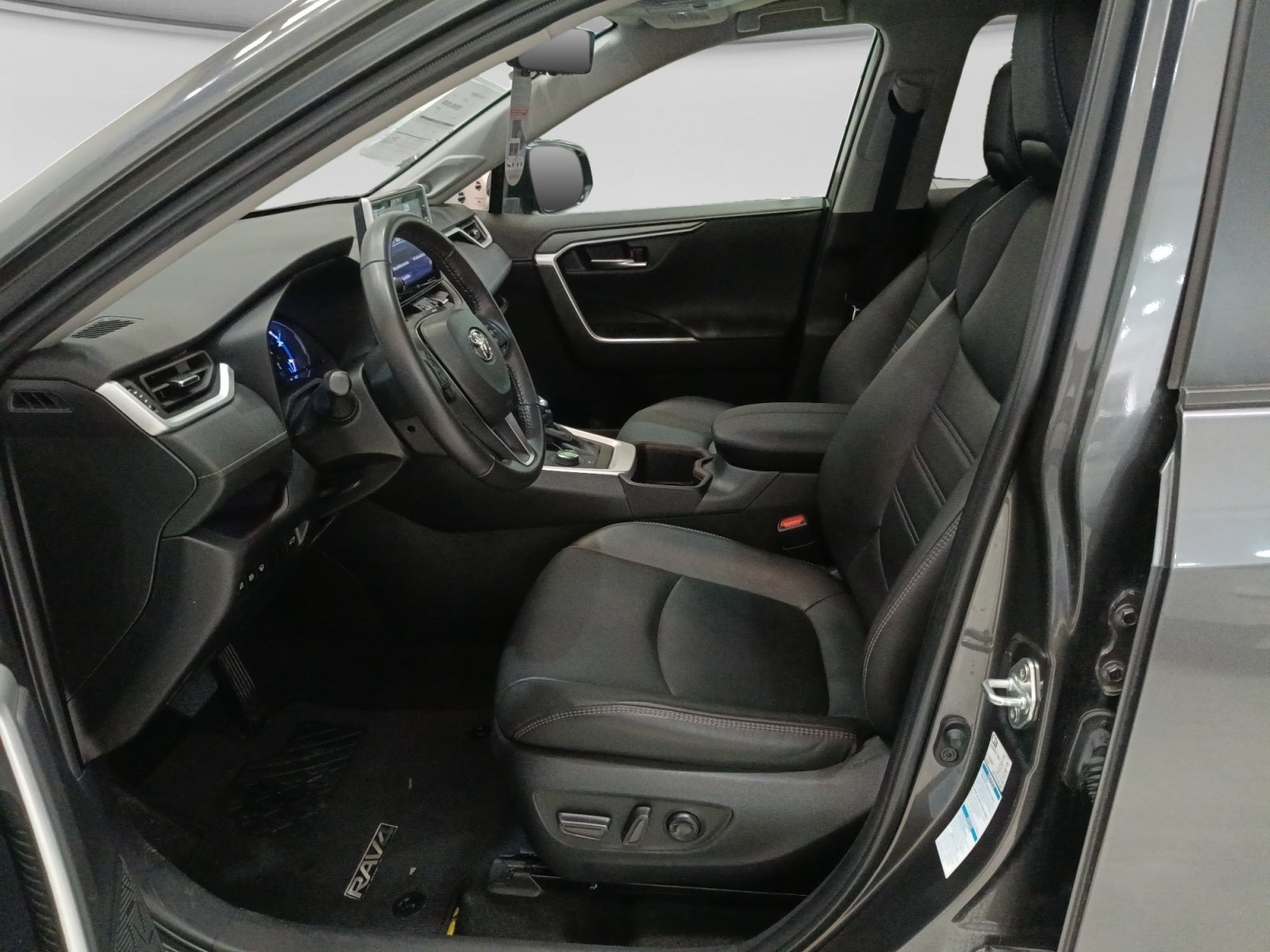 2022 Toyota RAV4 LIMITED HV