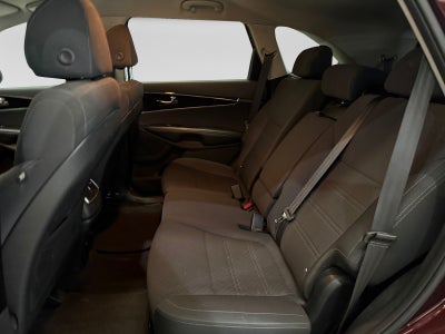 2018 Kia SORENTO LX 2.4 AT