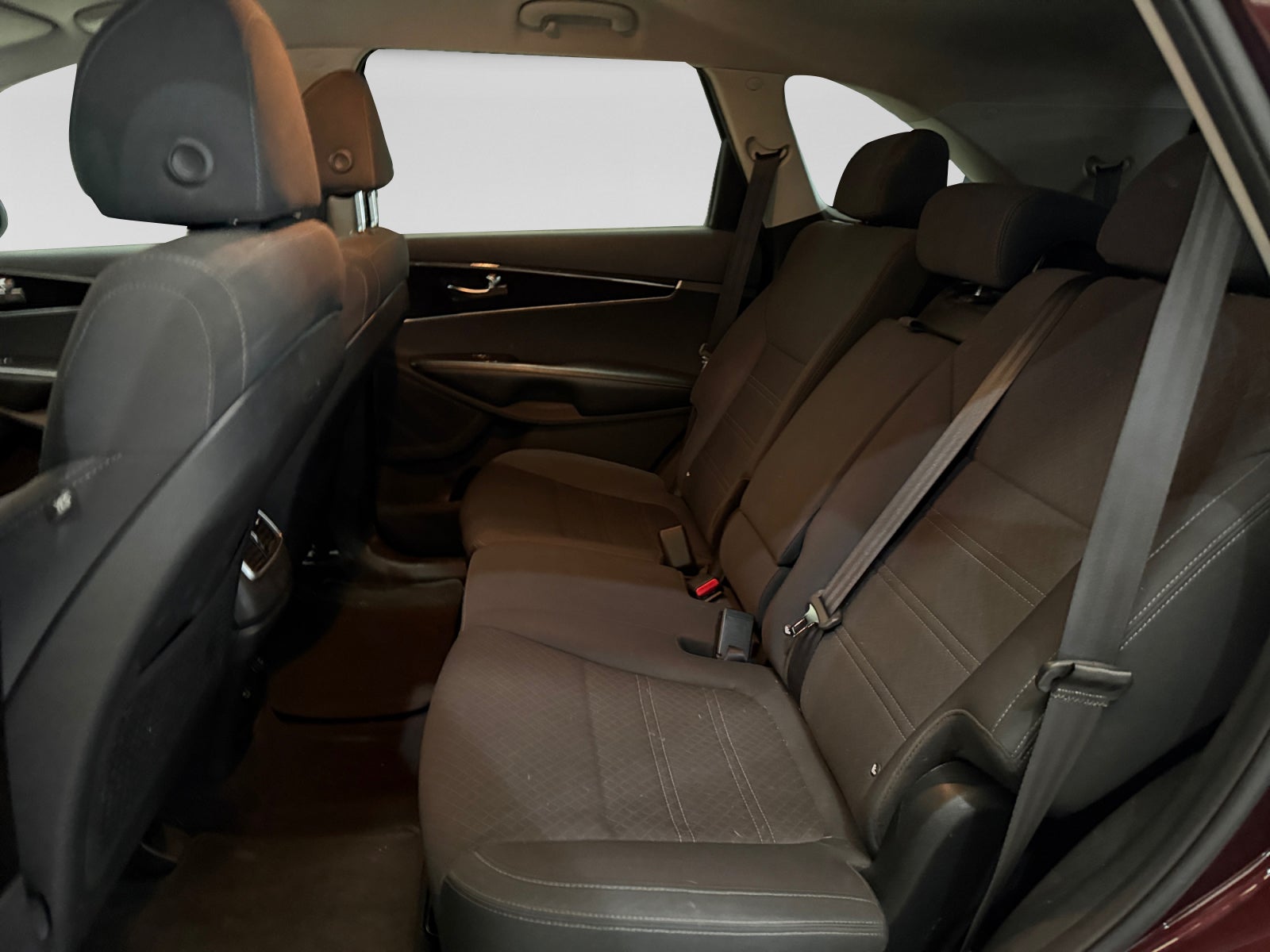 2018 Kia SORENTO LX 2.4 AT