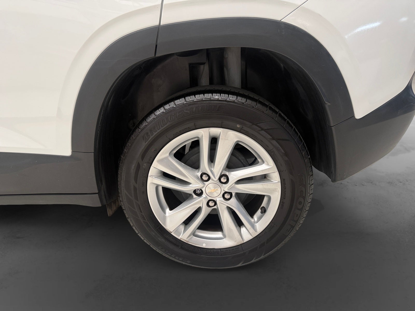 2023 Chevrolet TRACKER LS B